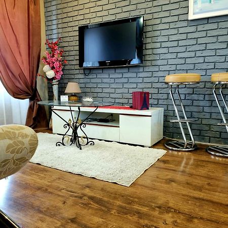 דנייפרופטרובסק Apartment Voznesenska 25 מראה חיצוני תמונה